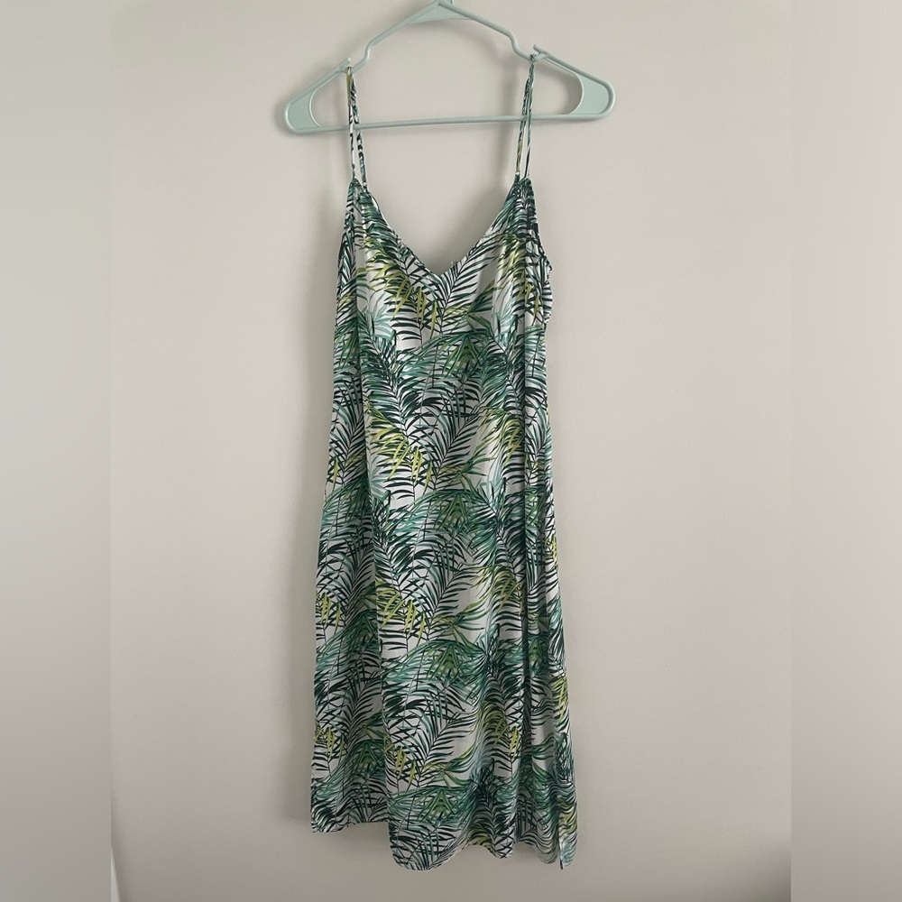 Brand New Louna Dress in Size L